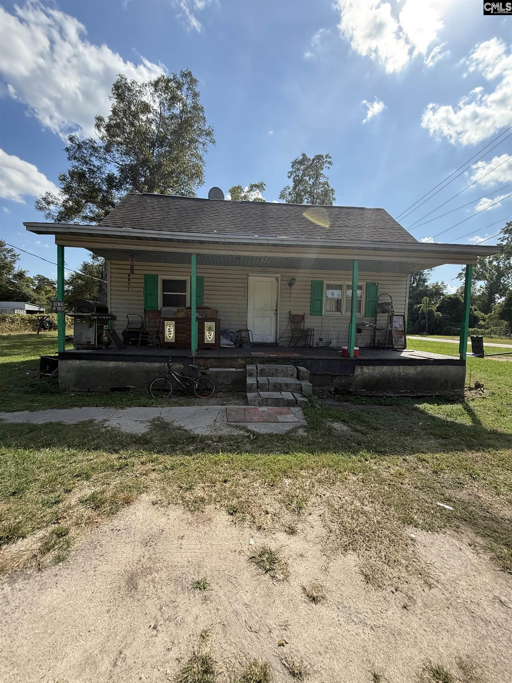 323 Railroad Avenue Branchville, SC 29432