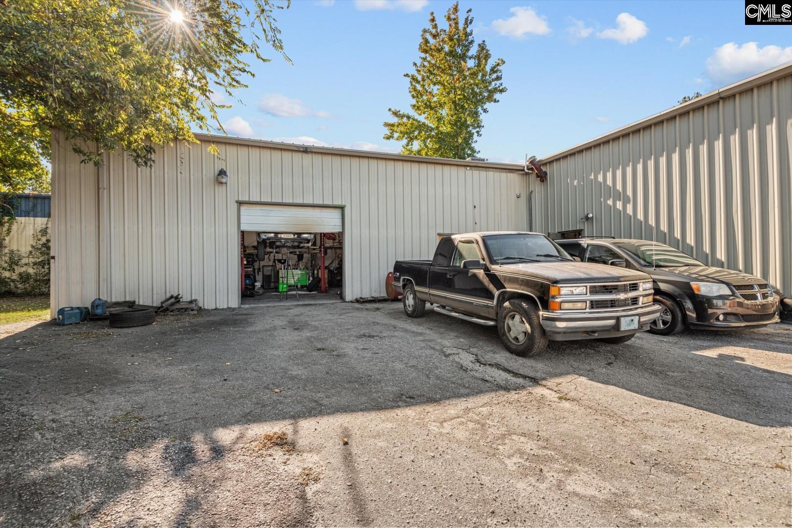 2428 Decker Boulevard Columbia, SC 29206