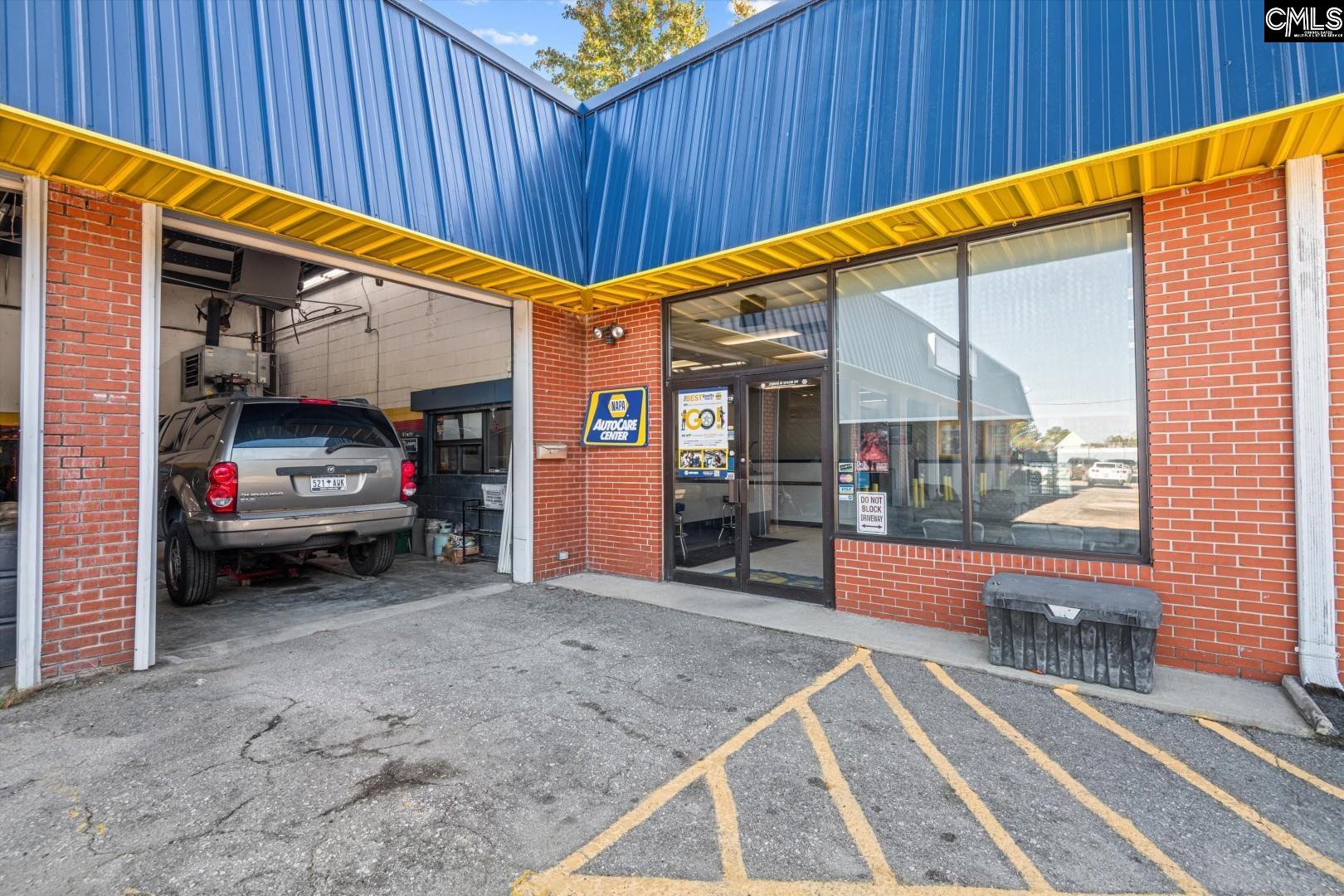 2428 Decker Boulevard Columbia, SC 29206