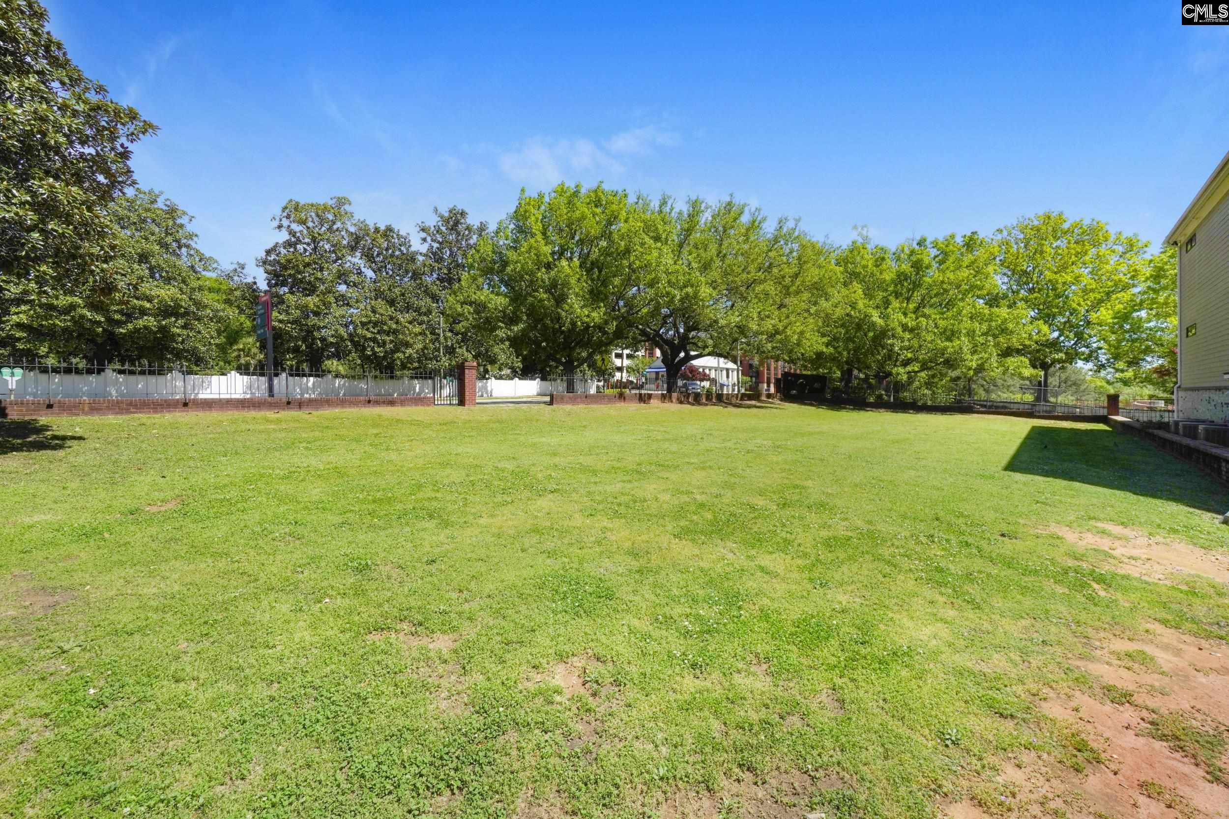 824 Laurel Street Columbia, SC 29201