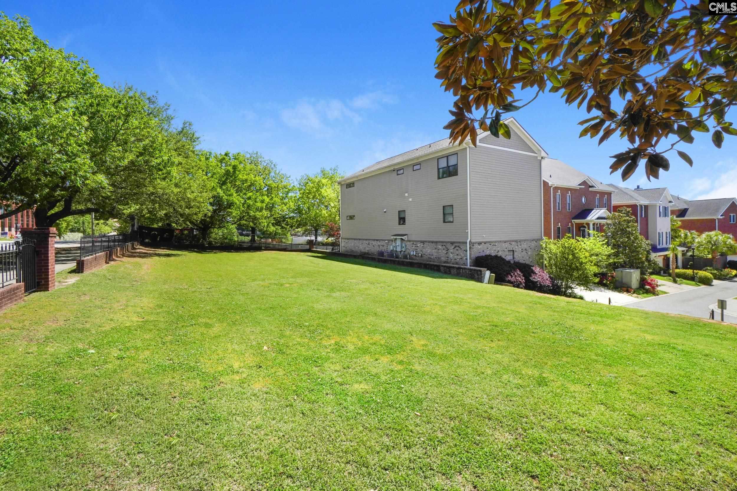 824 Laurel Street Columbia, SC 29201