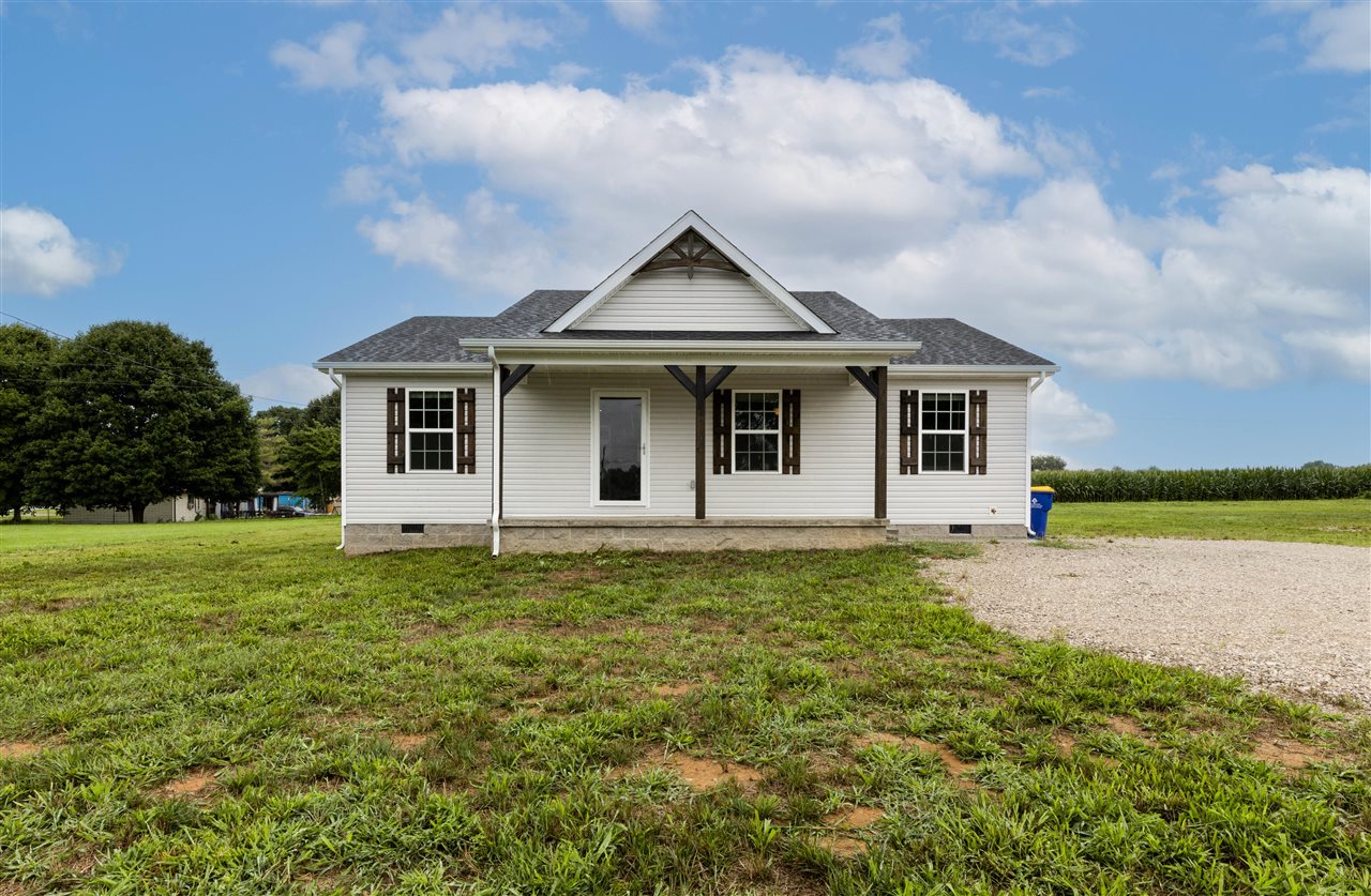 8490 New Bowling Green Road, Smiths Grove, KY 42171