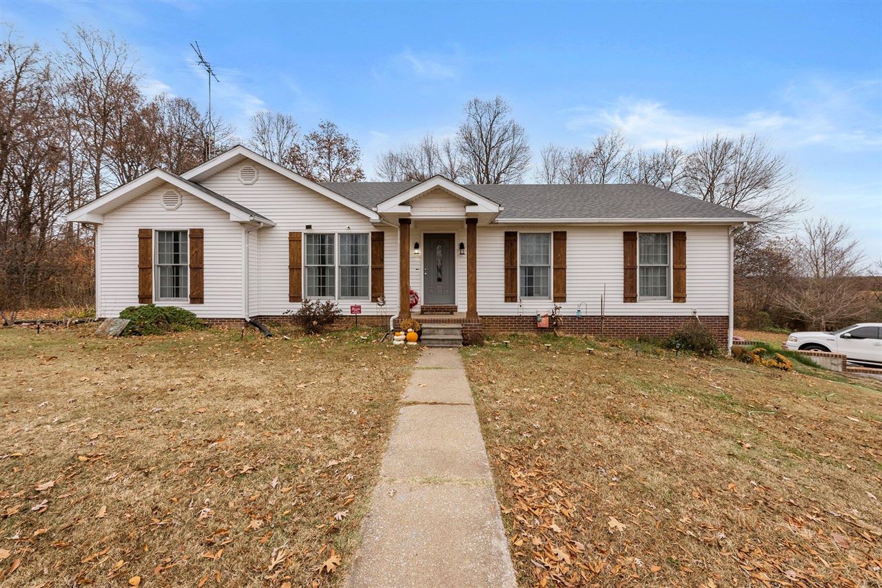 7074 Dripping Springs Road, Smiths Grove, KY 42171