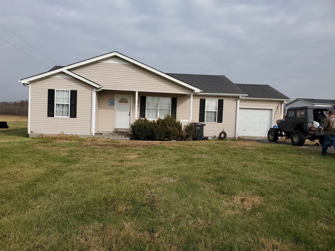 578 Howser Road, Smiths Grove, KY 42171