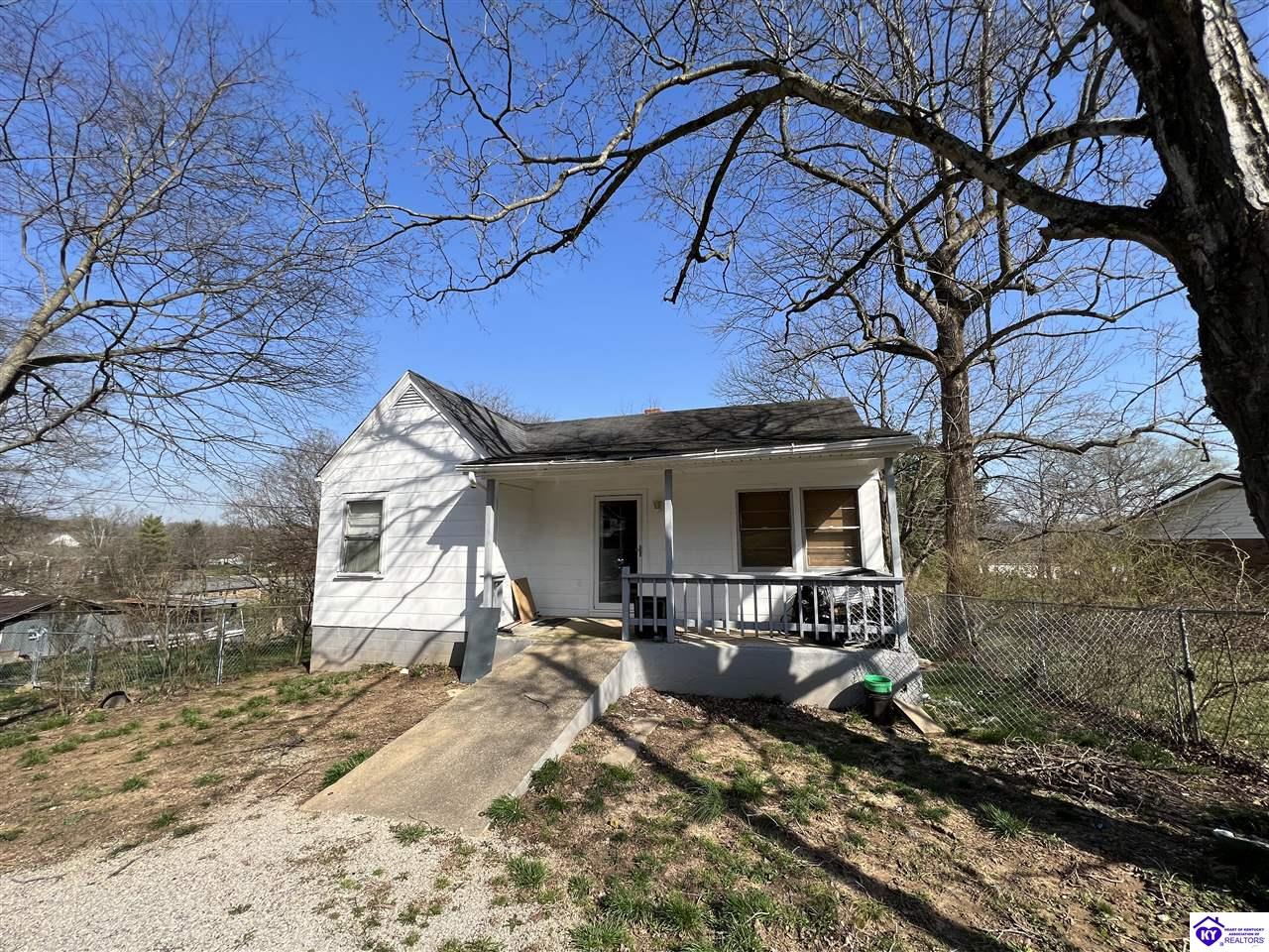 168 Old Dixie HighwayHorse Cave, KY 42749