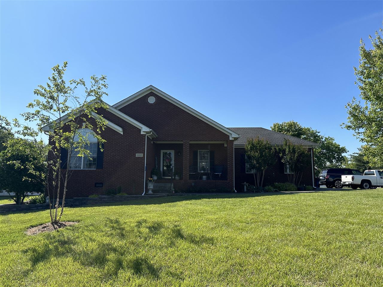 300 E 1st Avenue, Franklin, KY 42134