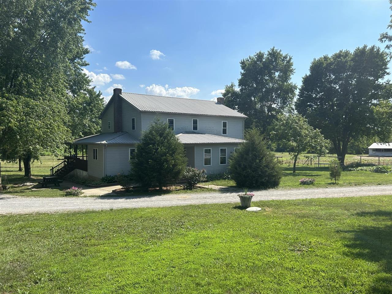 1384 Valley View Road, Marion, KY 42064