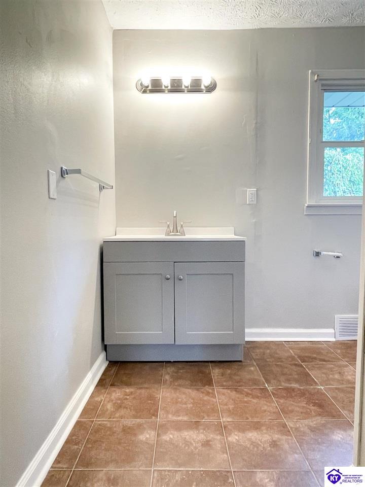 Listing Picture 110 Ford Street Campbellsville, KY 42718 MLS HK23002885