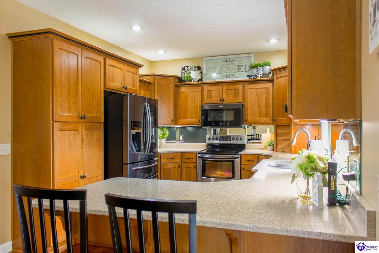 Listing Picture 2543 Springfield Road Elizabethtown, KY 42701 MLS HK23003422