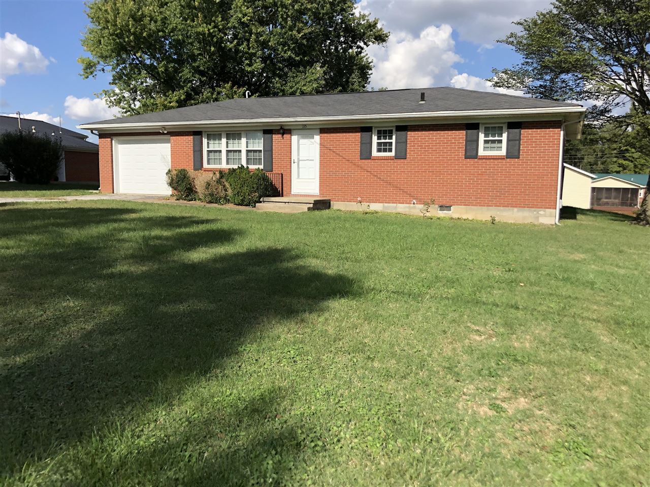 115 Whitney Woods Drive, Cave City, KY 42127