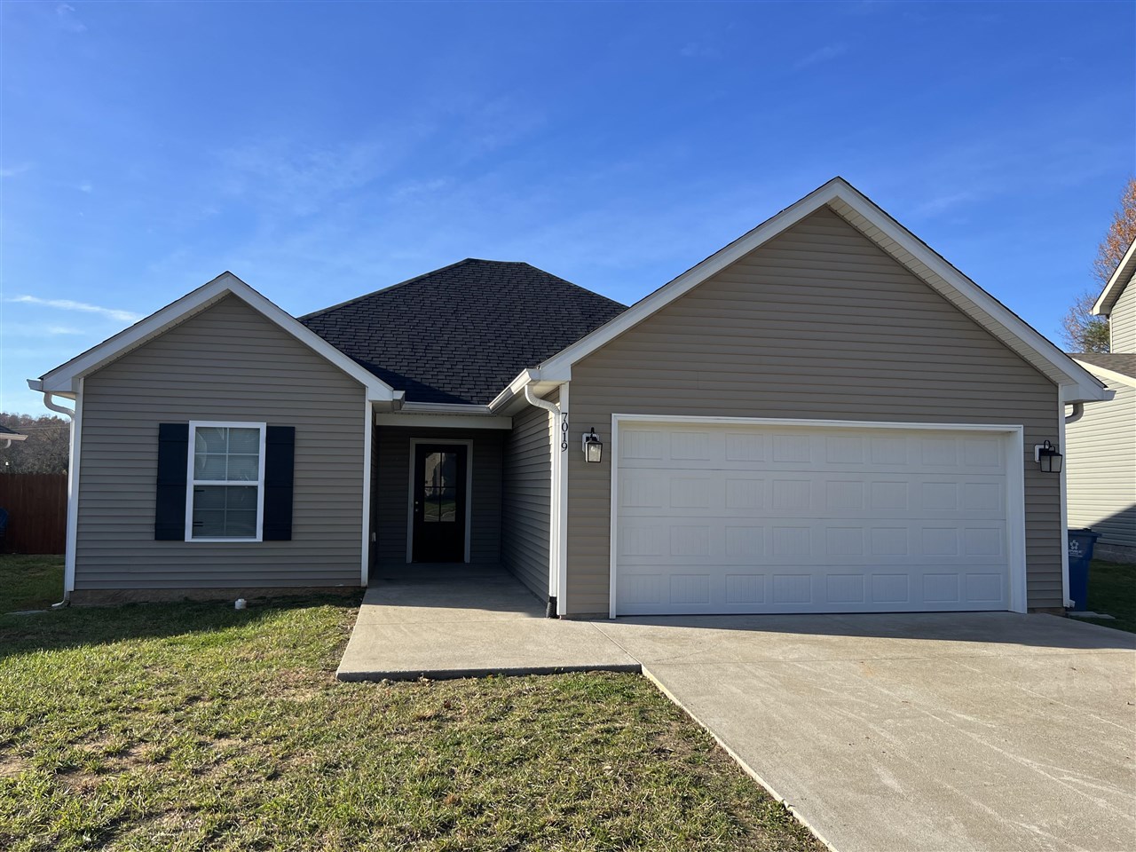 7019 Stone Meade Court, Bowling Green, KY 42101