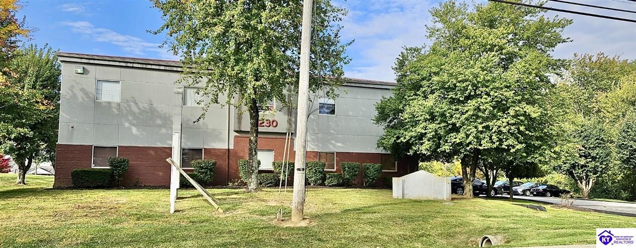 Listing Picture 1230 Woodland Drive Elizabethtown, KY 42701 MLS HK23003956