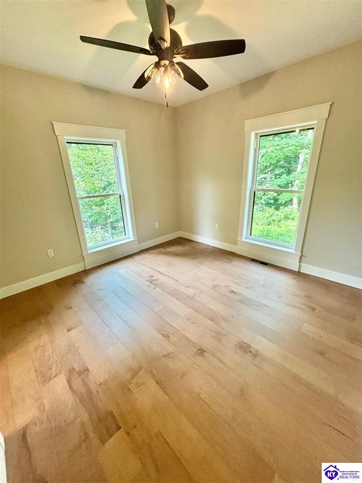 Listing Picture 1006 Deer Park Campbellsville, KY 42718 MLS HK23004127