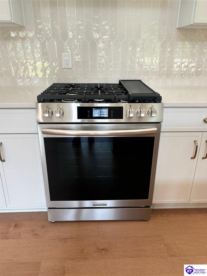 Listing Picture 1006 Deer Park Campbellsville, KY 42718 MLS HK23004127