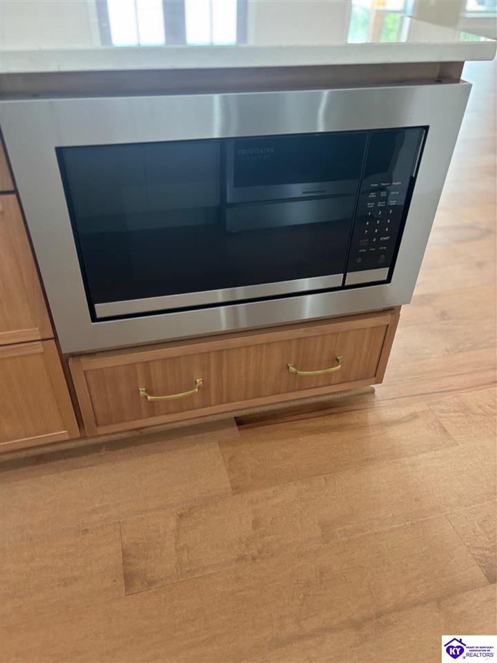 Listing Picture 1006 Deer Park Campbellsville, KY 42718 MLS HK23004127