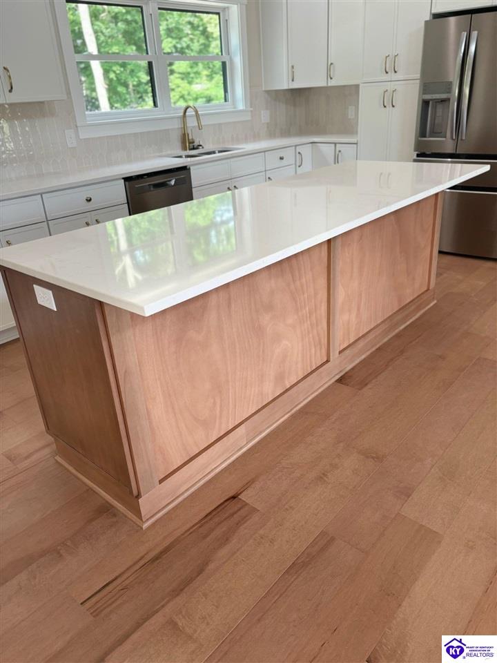 Listing Picture 1006 Deer Park Campbellsville, KY 42718 MLS HK23004127