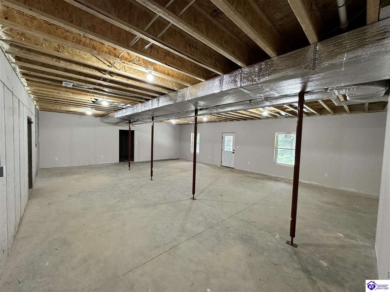 Listing Picture 1006 Deer Park Campbellsville, KY 42718 MLS HK23004127