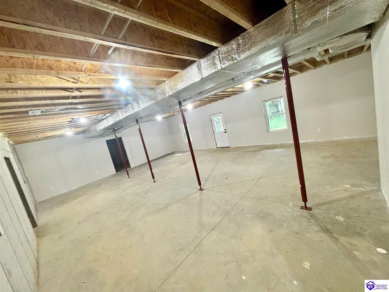 Listing Picture 1006 Deer Park Campbellsville, KY 42718 MLS HK23004127