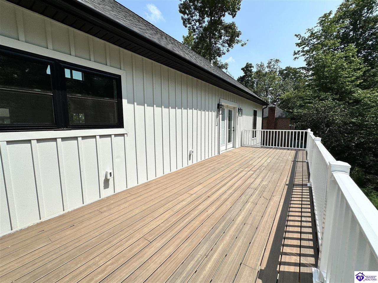 Listing Picture 1006 Deer Park Campbellsville, KY 42718 MLS HK23004127