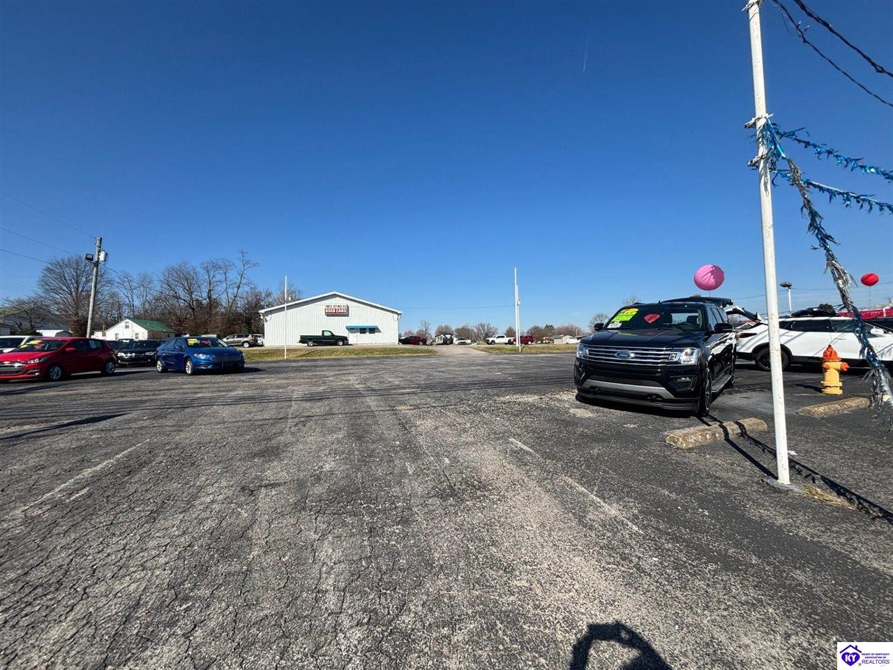 Listing Picture 707 E Broadway Street Campbellsville, KY 42718 MLS HK24000423