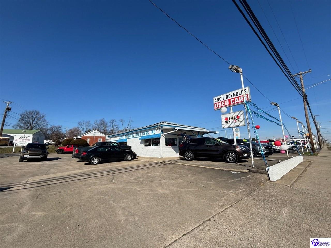 Listing Picture 707 E Broadway Street Campbellsville, KY 42718 MLS HK24000423