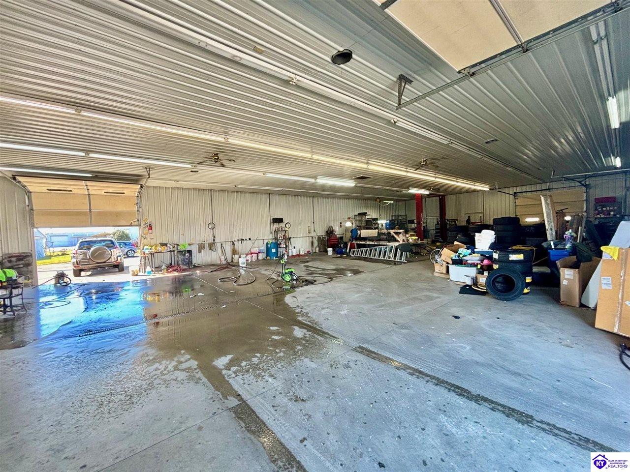 Listing Picture 707 E Broadway Street Campbellsville, KY 42718 MLS HK24000423