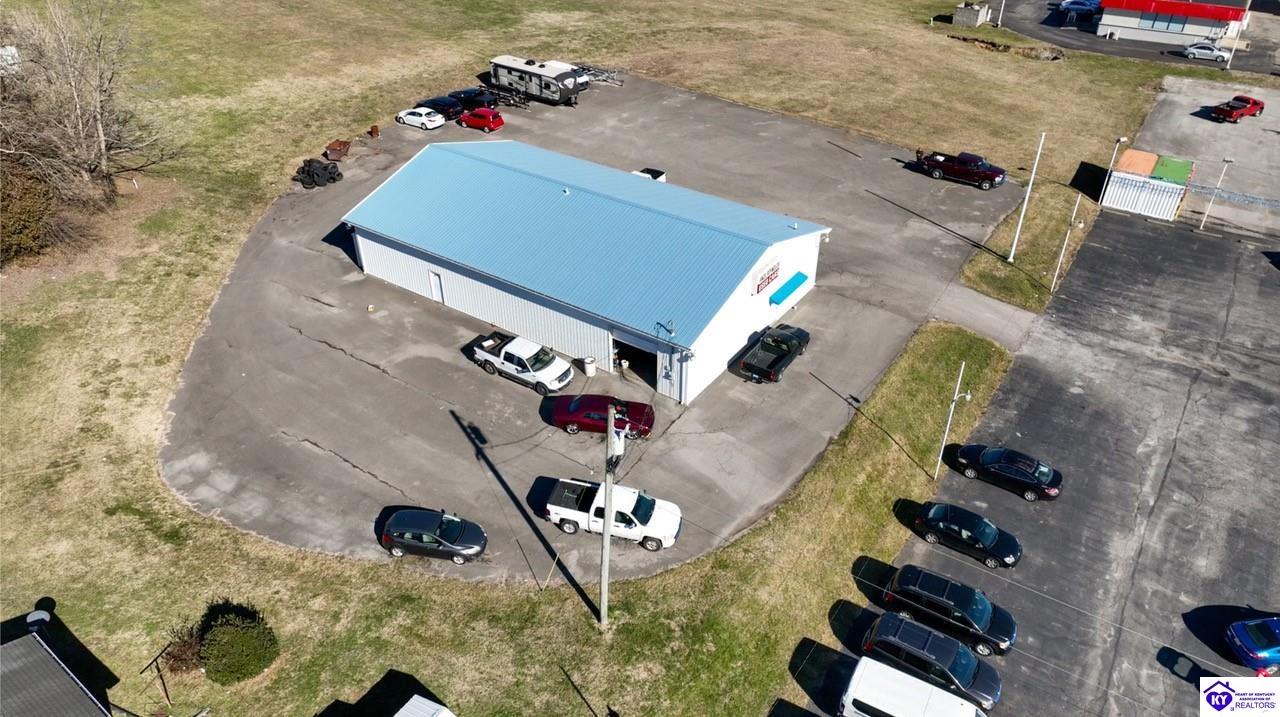 Listing Picture 707 E Broadway Street Campbellsville, KY 42718 MLS HK24000423