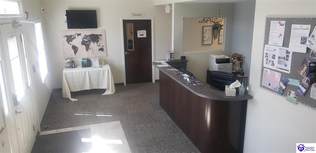 Listing Picture 1615 W Lincoln Trail Boulevard Radcliff, KY 40160 MLS HK24000924