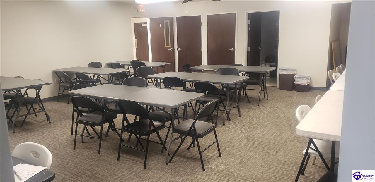 Listing Picture 1615 W Lincoln Trail Boulevard Radcliff, KY 40160 MLS HK24000924