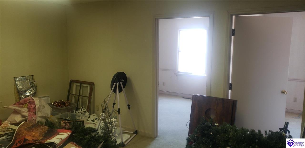 Listing Picture 1615 W Lincoln Trail Boulevard Radcliff, KY 40160 MLS HK24000924