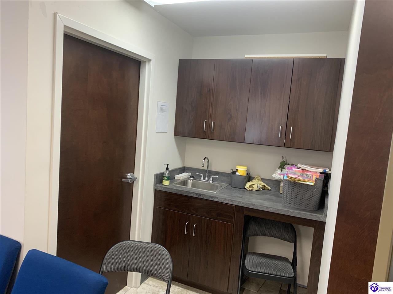 Listing Picture 1615 W Lincoln Trail Boulevard Radcliff, KY 40160 MLS HK24000924