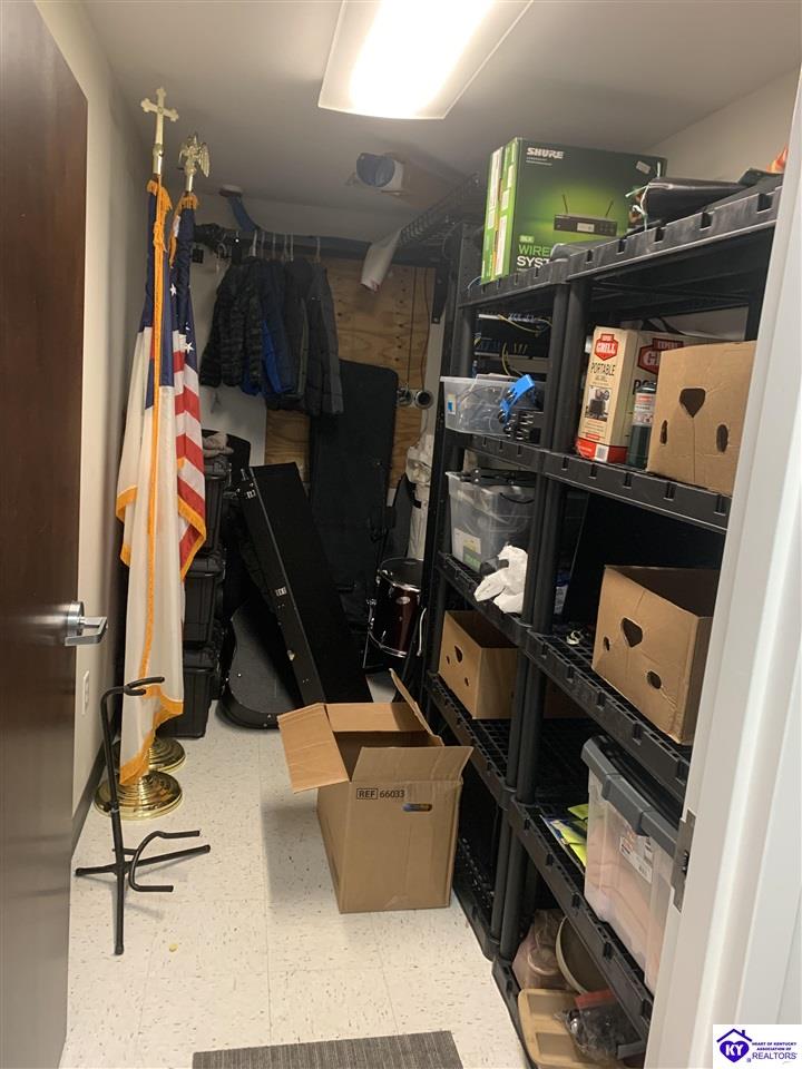 Listing Picture 1615 W Lincoln Trail Boulevard Radcliff, KY 40160 MLS HK24000924