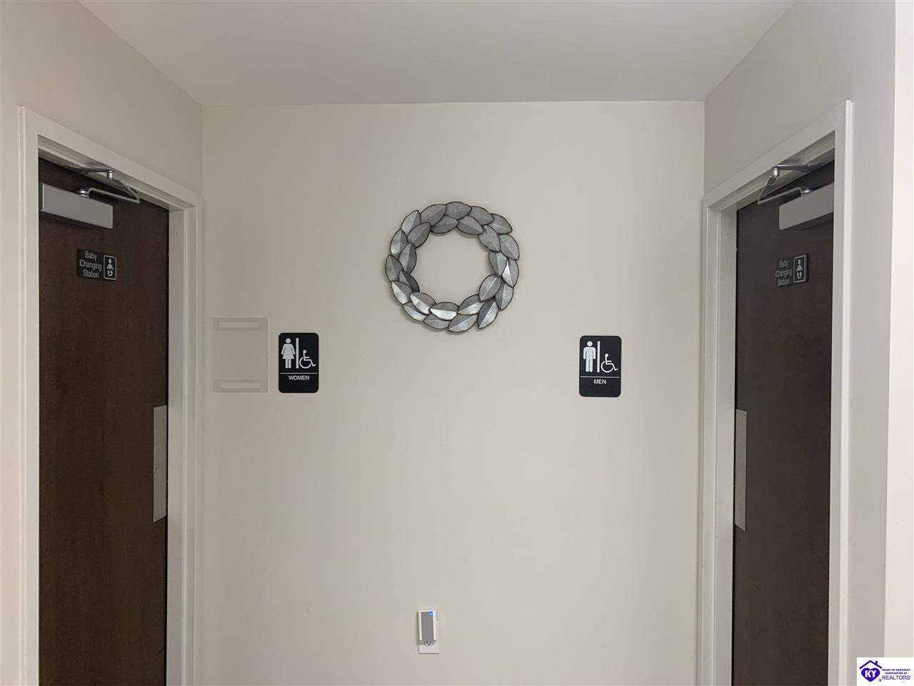 Listing Picture 1615 W Lincoln Trail Boulevard Radcliff, KY 40160 MLS HK24000924