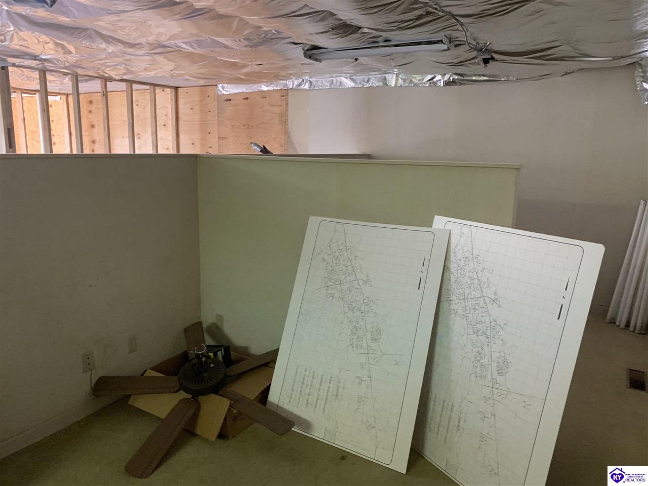 Listing Picture 1615 W Lincoln Trail Boulevard Radcliff, KY 40160 MLS HK24000924