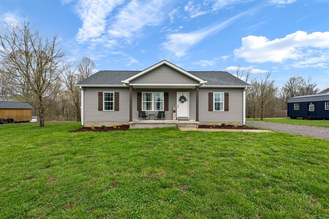 327 Blunt Ford Road, Adolphus, KY 