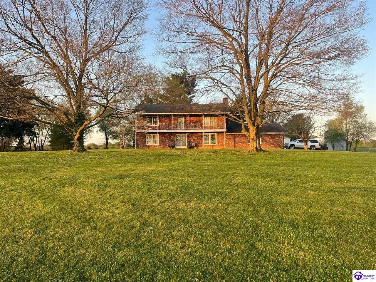 3795 Hawkins Road Hodgenville, KY 42748 #1