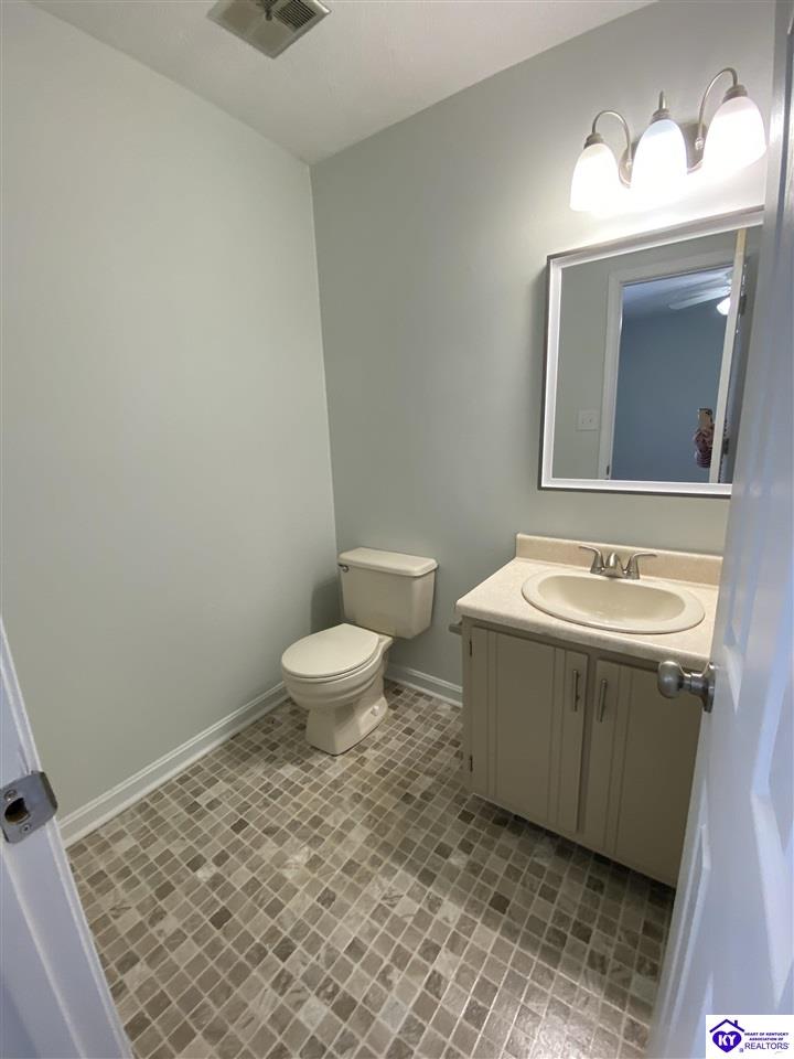 2634 Lake Road North Radcliff, KY 40160 #3
