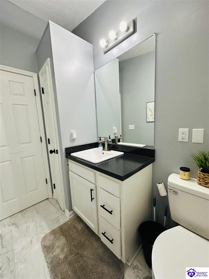 Listing Picture 975 Christerson Lane Campbellsville, KY 42718 MLS HK24001929