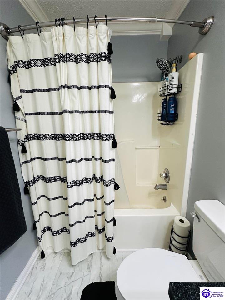 Listing Picture 975 Christerson Lane Campbellsville, KY 42718 MLS HK24001929