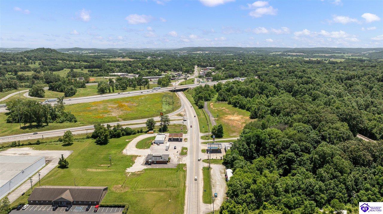 Listing Picture 1517 Main Street Munfordville, KY 42765 MLS HK24002091