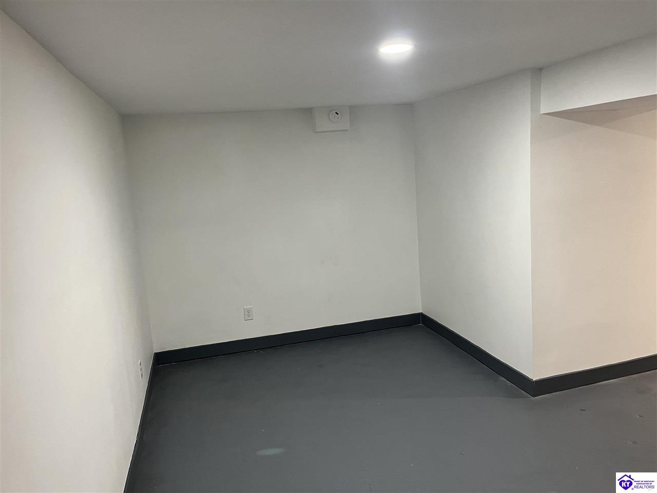 Listing Picture 606 Bush Lane Elizabethtown, KY 42701 MLS HK24002206