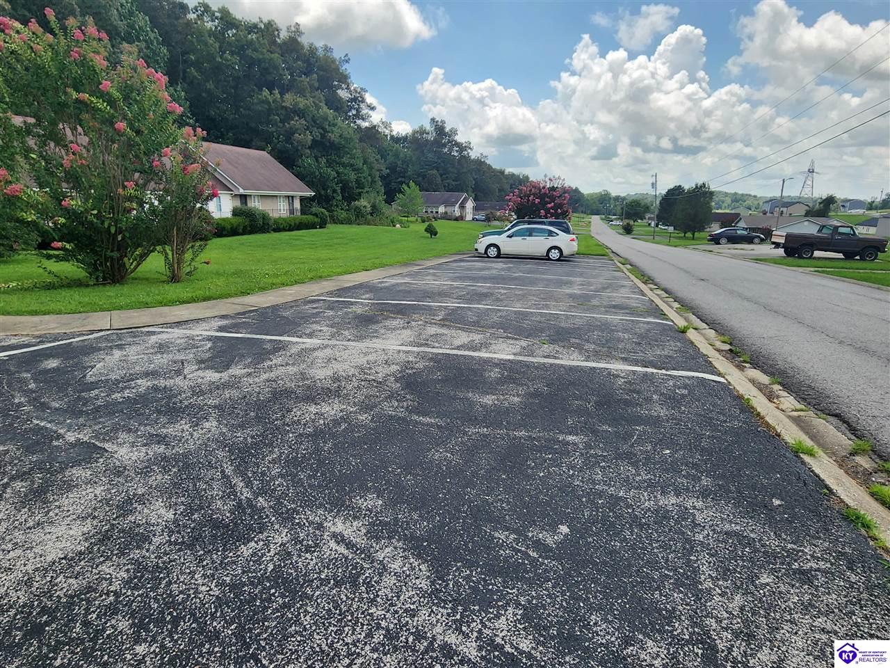 Listing Picture 830 Palmetto Loop Glendale, KY 42740 MLS HK24002324