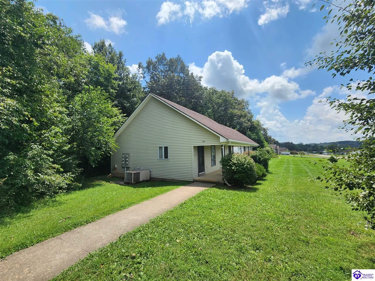 Listing Picture 830 Palmetto Loop Glendale, KY 42740 MLS HK24002324