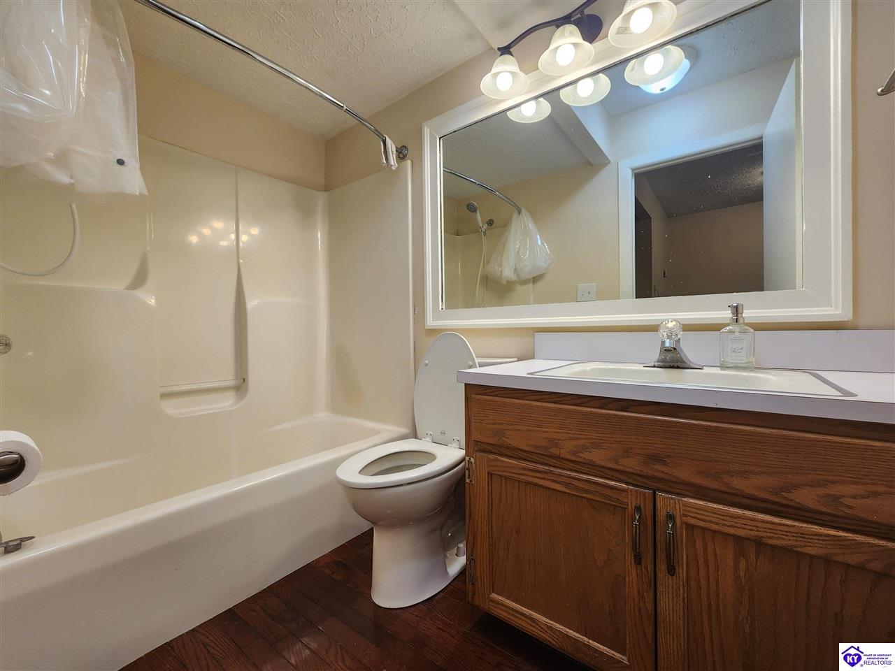 Listing Picture 830 Palmetto Loop Glendale, KY 42740 MLS HK24002324