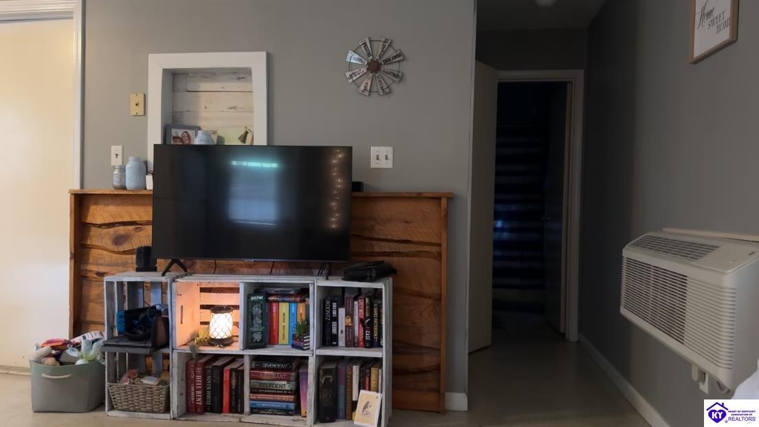 Listing Picture 10202 S Highway 259 McDaniels, KY 40152 MLS HK24002427