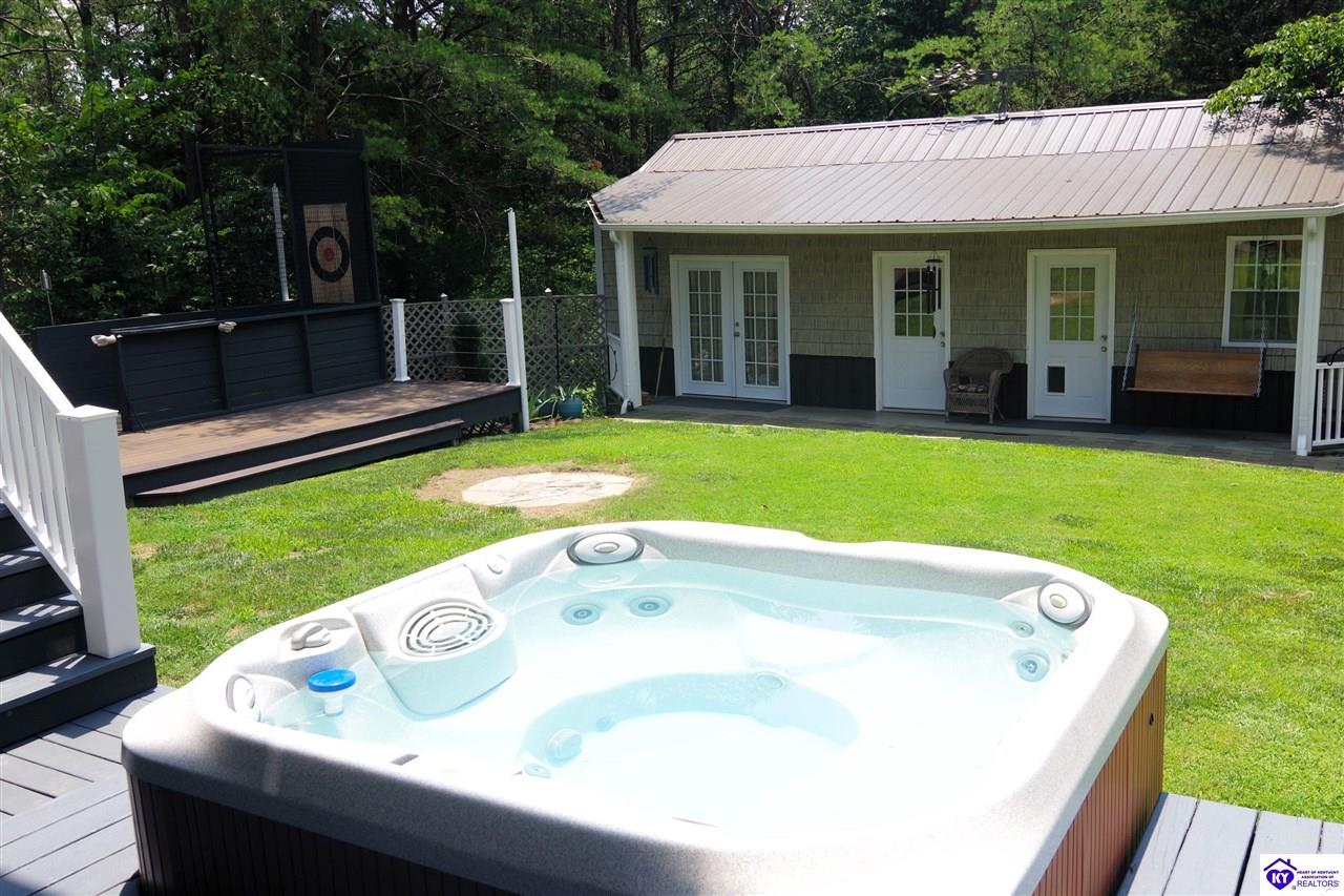 Listing Picture 730 Lakeview Circle Clarkson, KY 42726 MLS HK24002572