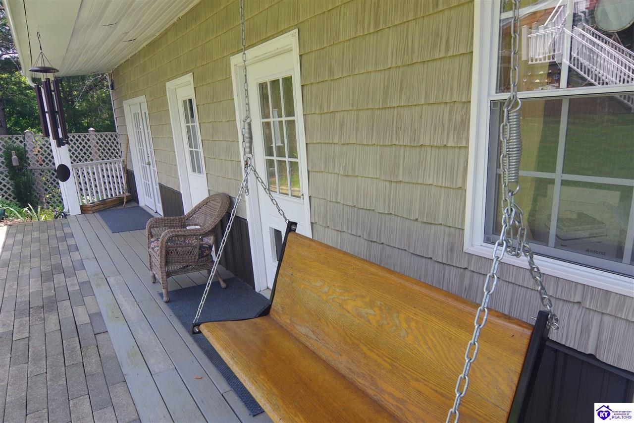 Listing Picture 730 Lakeview Circle Clarkson, KY 42726 MLS HK24002572