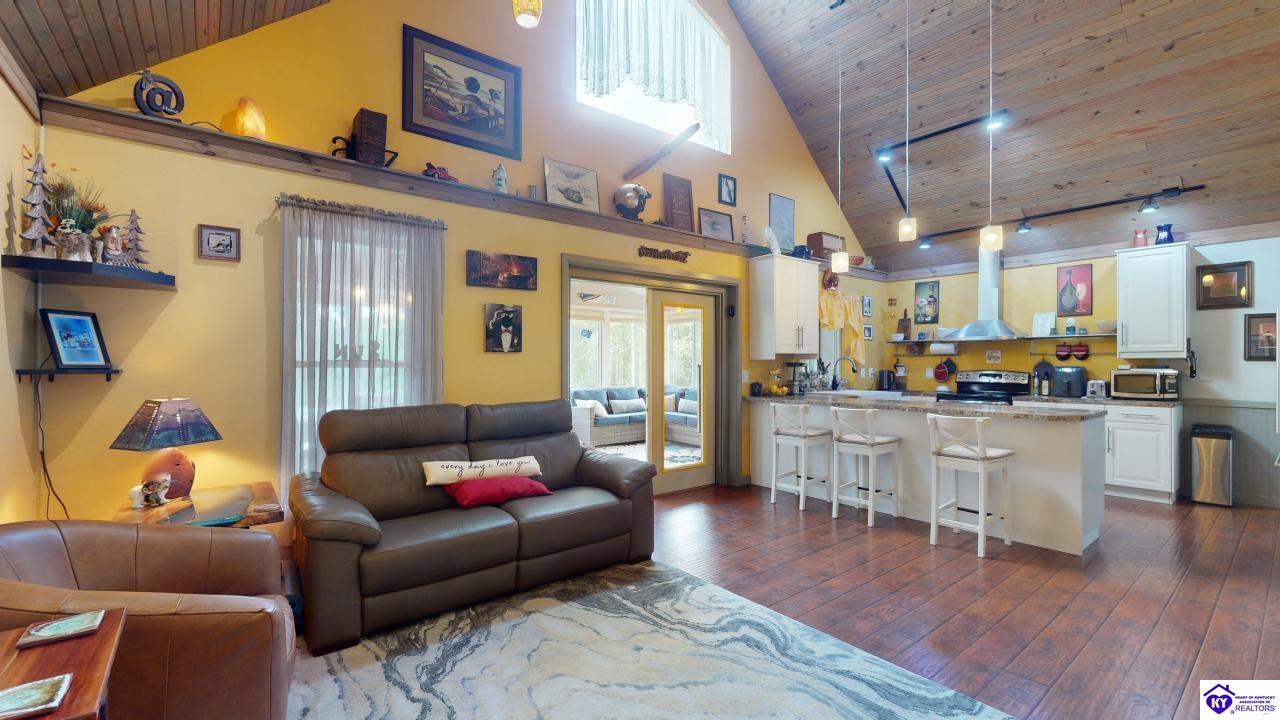 Listing Picture 730 Lakeview Circle Clarkson, KY 42726 MLS HK24002572