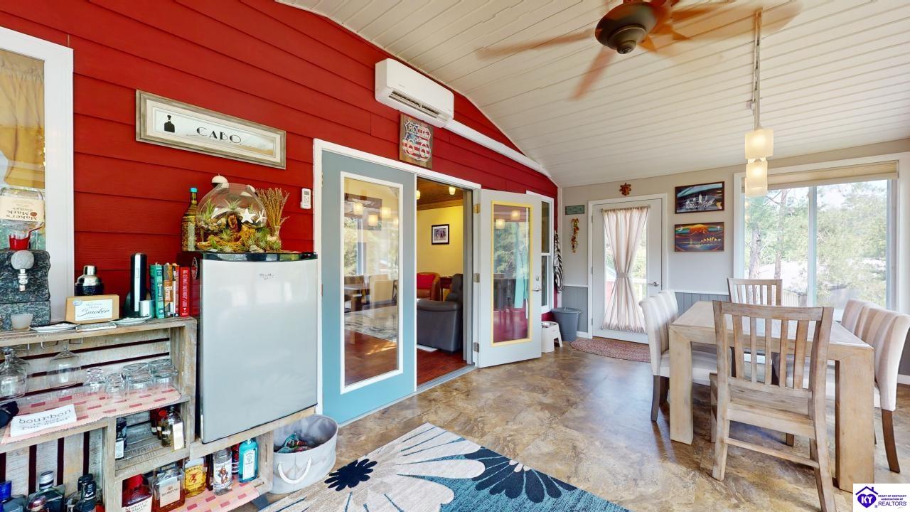 Listing Picture 730 Lakeview Circle Clarkson, KY 42726 MLS HK24002572