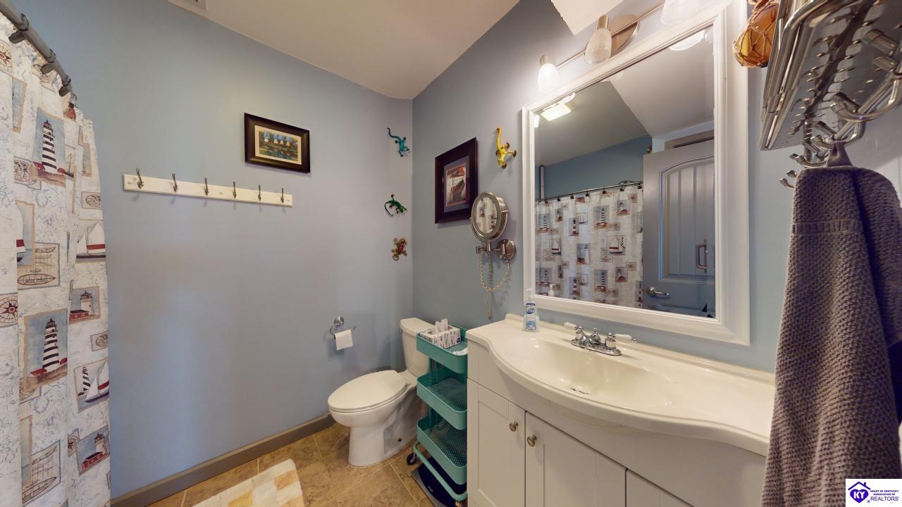 Listing Picture 730 Lakeview Circle Clarkson, KY 42726 MLS HK24002572